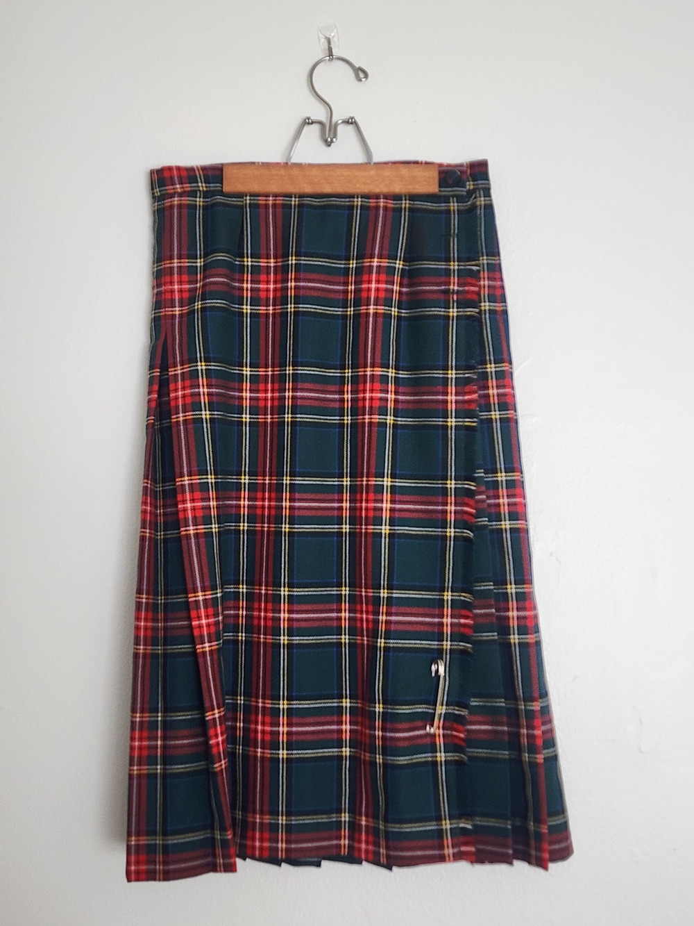 Vintage Wool Plaid Kilt Midi Skirt in Red and Green